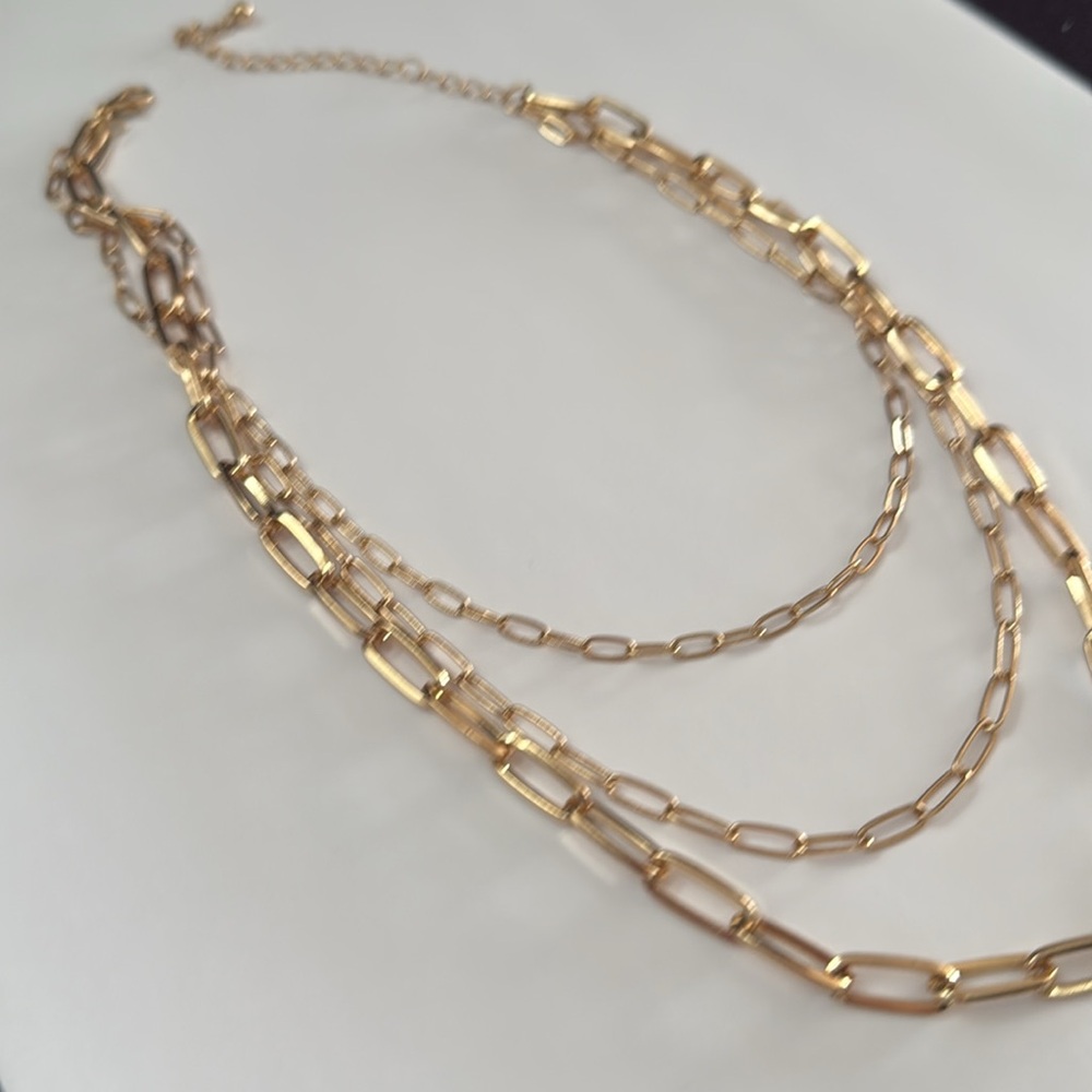 Chain Link Necklace - Picture 11 of 11